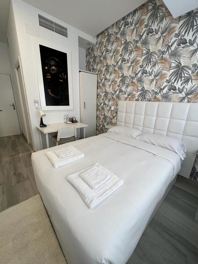 Ch Tanez Carolina A Hotel Madrid Luaran gambar